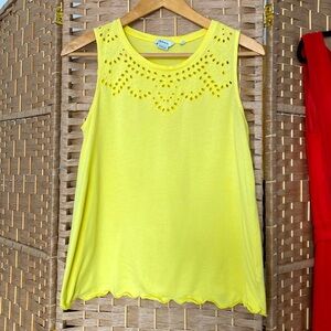 Reitmans Eyelet Top. Size small.